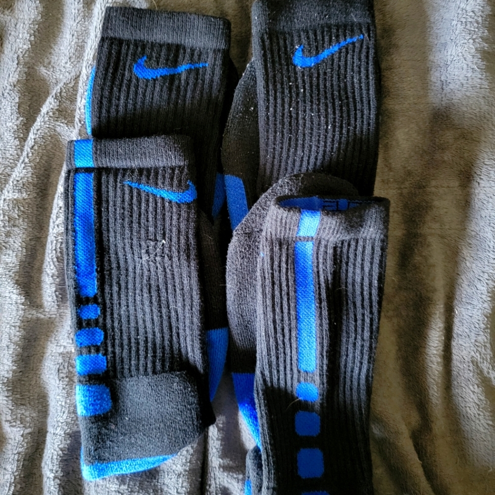 Nike elite socks lot 22-003